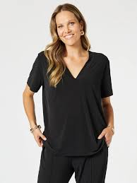Hammock and Vine Maggie V Neck Travel Top - Black