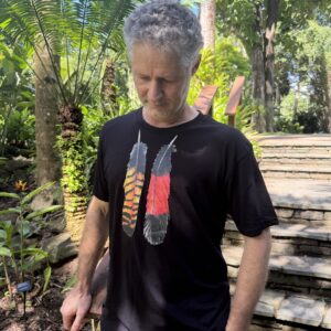 Shanna Trees Creations - Red Tailed Black Cockatoo Feathers (Black) T-Shirt